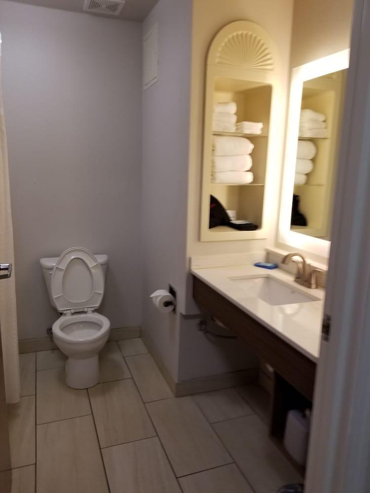 Holiday Inn Express Hotel & Suites Louisville South-Hillview, An Ihg Hotel Eksteriør billede