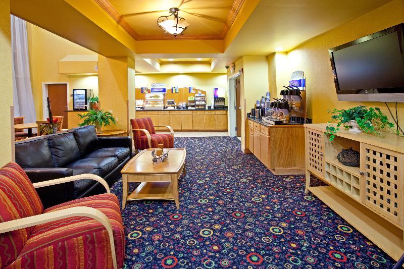 Holiday Inn Express Hotel & Suites Louisville South-Hillview, An Ihg Hotel Eksteriør billede